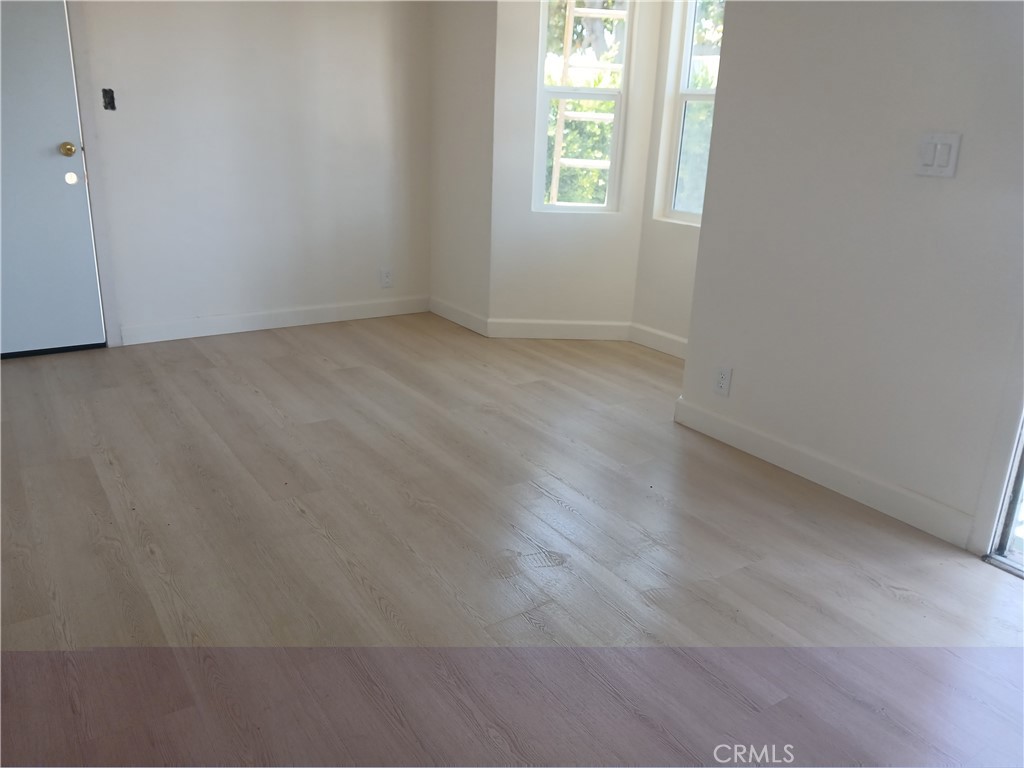 MLS #DW26154853 image #4
