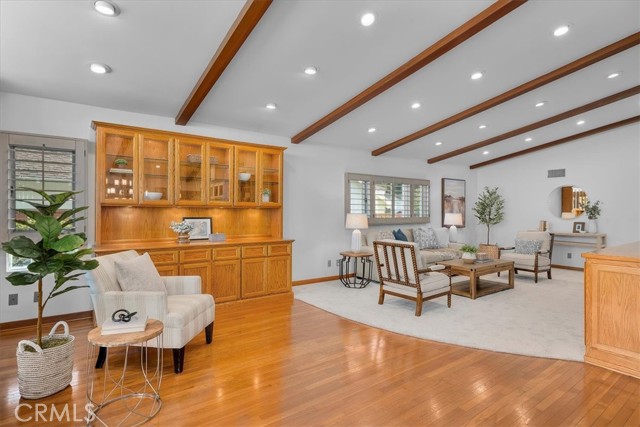 4713 Paseo De Las Tortugas, Torrance CA: https://media.crmls.org/medias/7f6f3184-aef2-48f1-bbf2-35dded8393b4.jpg