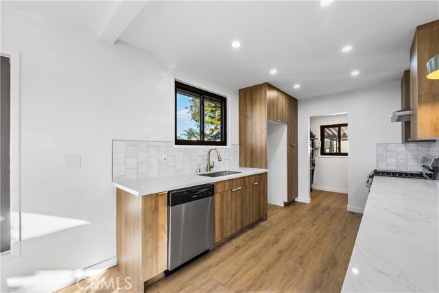 Detail Gallery Image 6 of 19 For 12702 Benfield, Norwalk,  CA 90650 - 3 Beds | 2 Baths