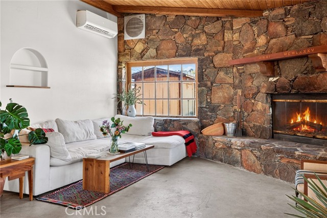 Detail Gallery Image 5 of 39 For 60473 Starlight Rd, Joshua Tree,  CA 92252 - 2 Beds | 1 Baths