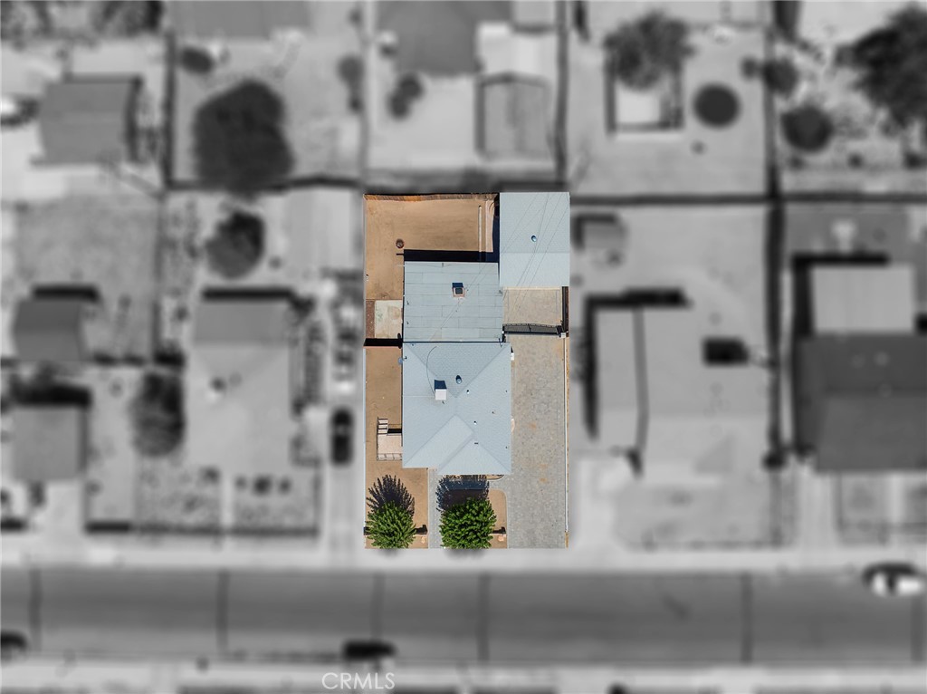 https://media.crmls.org/medias/7f705b80-ff38-4918-81c6-132e5be91643.jpg?preset=X-Large