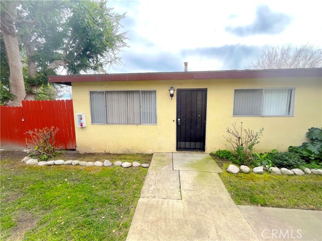 Detail Gallery Image 1 of 33 For 839 S Oaks Ave #D,  Ontario,  CA 91762 - 3 Beds | 1 Baths