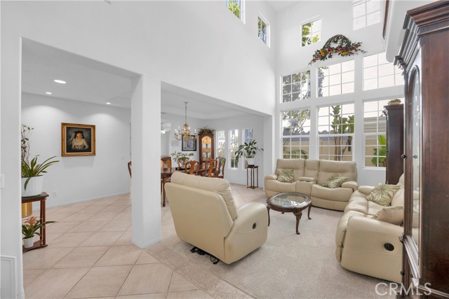 9112 Playa Drive, Huntington Beach CA: https://media.crmls.org/medias/7f7172d0-cc0e-461b-8065-7fba6cd780dc.jpg