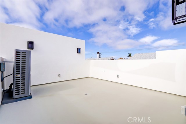 2621 Gates Avenue, Redondo Beach, California 90278, 4 Bedrooms Bedrooms, ,4 BathroomsBathrooms,Residential,Sold,Gates,PV23085376