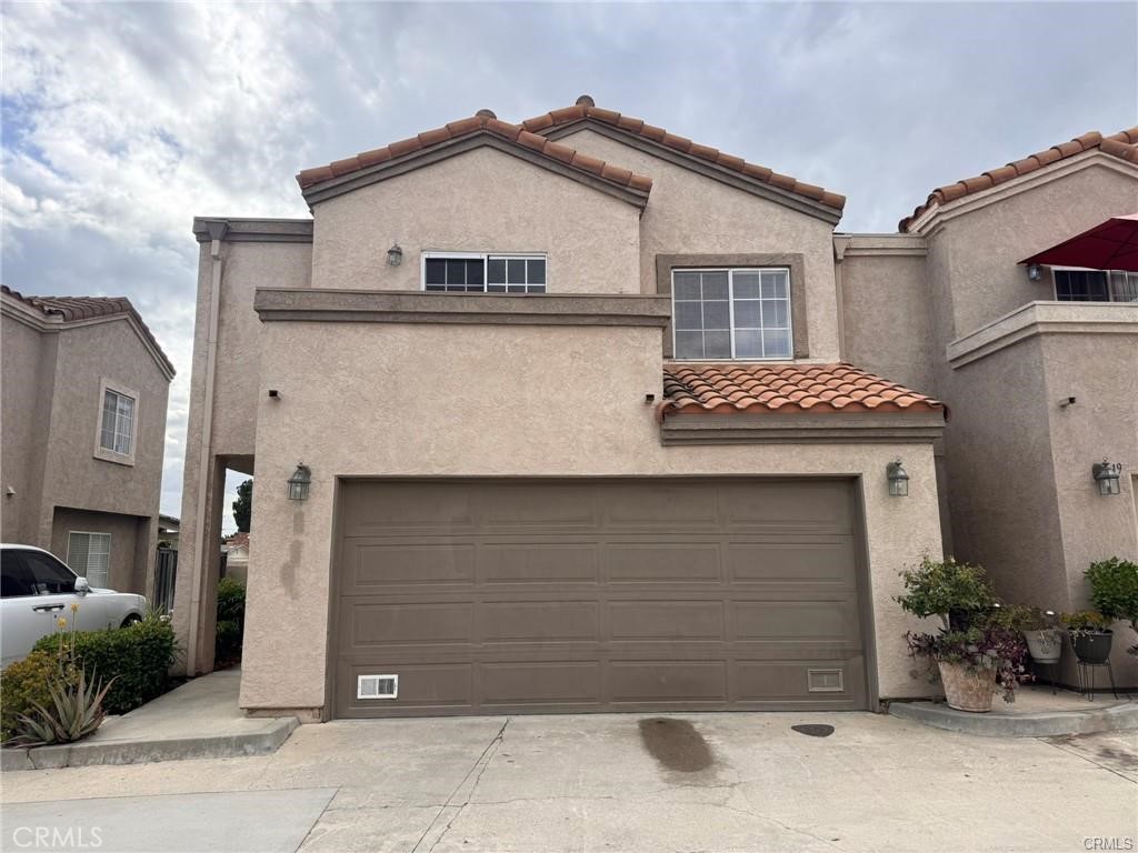 1081 E Grand Avenue #20