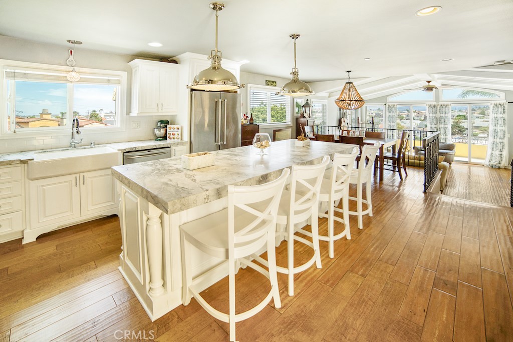 1612 Speyer Lane, Redondo Beach, CA 90278