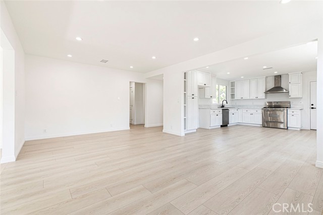 Detail Gallery Image 15 of 44 For 11127 Monogram Ave, Granada Hills,  CA 91344 - 3 Beds | 2 Baths