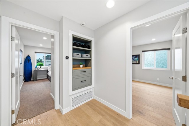 Detail Gallery Image 39 of 47 For 220 Detroit Ave, Huntington Beach,  CA 92648 - 3 Beds | 2/1 Baths