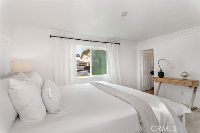 2421 Hill Lane, Redondo Beach, California 90278, 3 Bedrooms Bedrooms, ,2 BathroomsBathrooms,Residential,Sold,Hill,SB22161508
