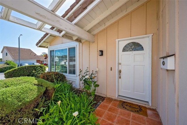 Detail Gallery Image 3 of 22 For 14411 Majorca Ave, Irvine,  CA 92606 - 4 Beds | 2 Baths