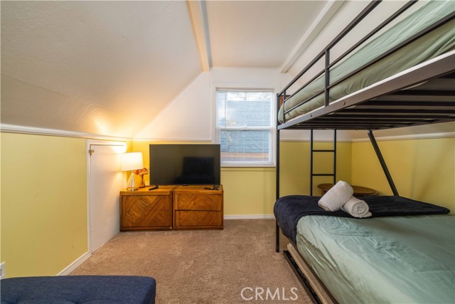 Detail Gallery Image 11 of 18 For 42769 Conifer Dr, Big Bear Lake,  CA 92315 - 4 Beds | 1 Baths