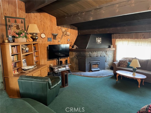 Detail Gallery Image 18 of 29 For 320 Starvation Flats Rd, Big Bear Lake,  CA 92315 - 4 Beds | 2 Baths