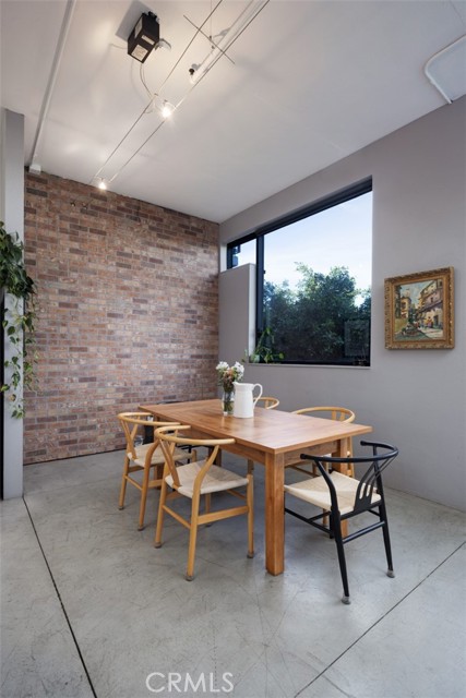 Detail Gallery Image 8 of 24 For 835 Locust Ave #421,  Long Beach,  CA 90813 - 1 Beds | 1 Baths