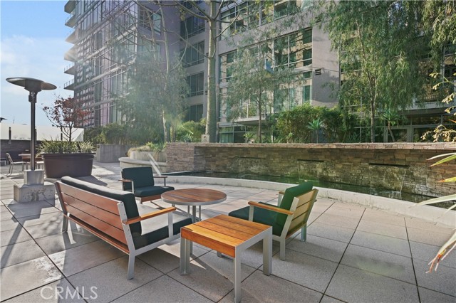 1111 S Grand Avenue, Los Angeles CA: https://media.crmls.org/medias/7f76eb0c-4dab-49bd-971b-aa1e3f8fde03.jpg