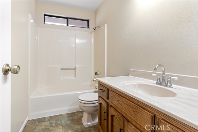 Detail Gallery Image 13 of 21 For 230 Kennedy Ct, Ridgecrest,  CA 93555 - 2 Beds | 2 Baths