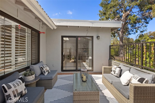 3315 San Amadeo, Laguna Woods CA: https://media.crmls.org/medias/7f78232e-ffb4-48bb-b14f-f9b7d260fc0d.jpg