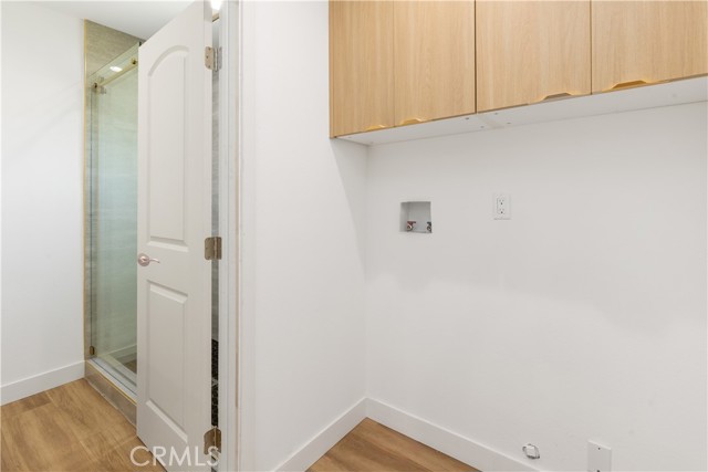 8021 West Boulevard, Inglewood CA: https://media.crmls.org/medias/7f787643-6089-4b66-b4f0-fbfe03ad8918.jpg