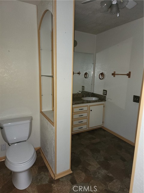 Detail Gallery Image 5 of 19 For 13393 Mariposa #181,  Victorville,  CA 92395 - 2 Beds | 2 Baths