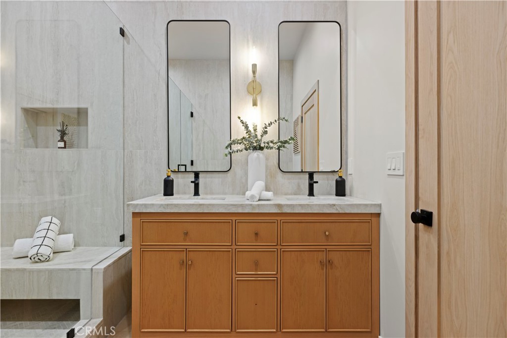 MLS #SR25255384 image #11