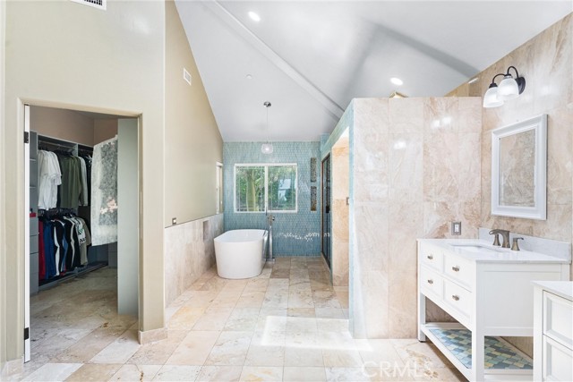 918 Reposado Drive, La Habra Heights CA: https://media.crmls.org/medias/7f79f4cc-197e-497a-b1c7-65505680cd14.jpg