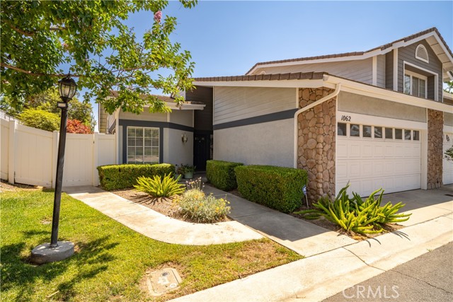 1062 Brookfield Place, Glendora CA: https://media.crmls.org/medias/7f79f6cf-f994-4d0f-9422-e9406db4208c.jpg