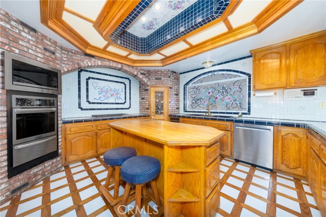 Detail Gallery Image 27 of 58 For 13259 Country Club, Victorville,  CA 92395 - 4 Beds | 3 Baths