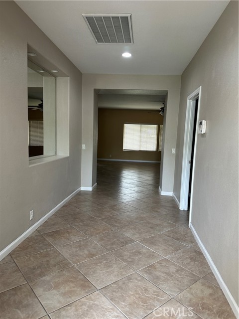 Detail Gallery Image 6 of 27 For 3533 San Isidro, Merced,  CA 95348 - 3 Beds | 2 Baths
