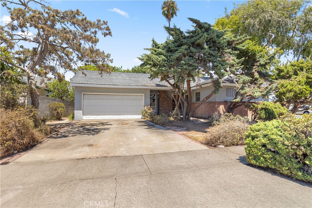 9461 Lotus Drive