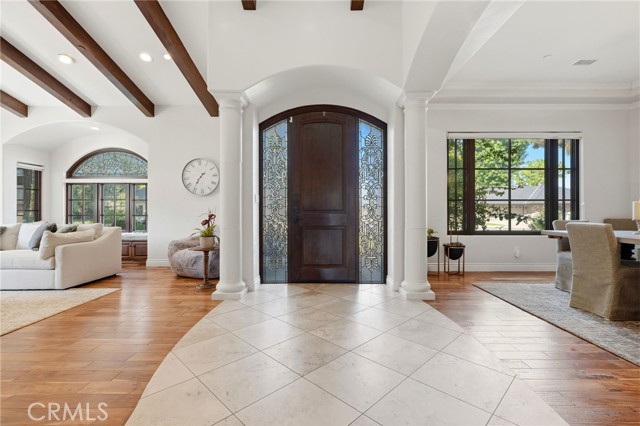 Detail Gallery Image 4 of 72 For 3939 W Robinwood, Visalia,  CA 93291 - 5 Beds | 4/1 Baths