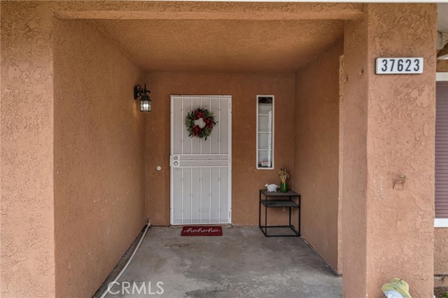 Detail Gallery Image 5 of 48 For 37623 Robin, Palmdale,  CA 93550 - 3 Beds | 2 Baths