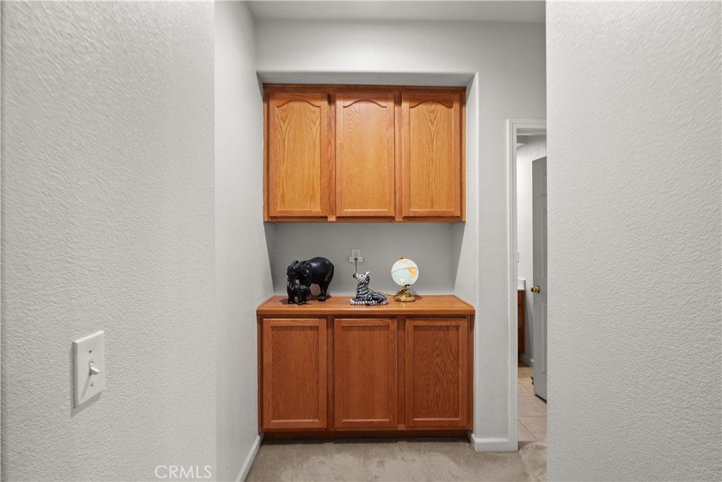 https://media.crmls.org/medias/7f7d40e3-a60b-44cd-a6d0-956bda0c8f35.jpg?preset=X-Large