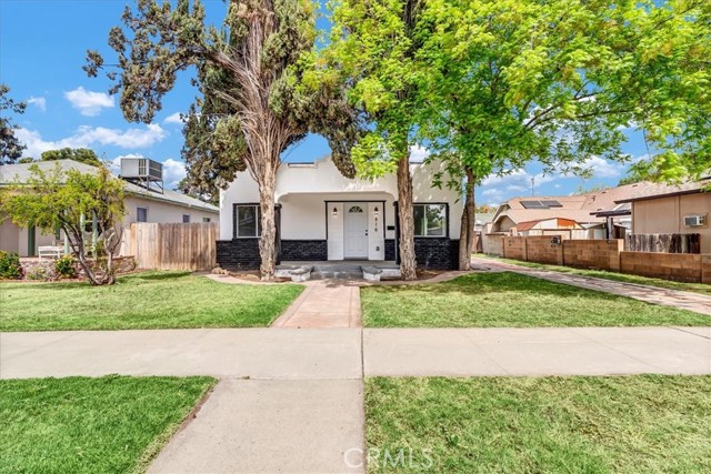 516 C Street, Lemoore CA: https://media.crmls.org/medias/7f7d6046-745c-4390-906a-fa52bb050c12.jpg