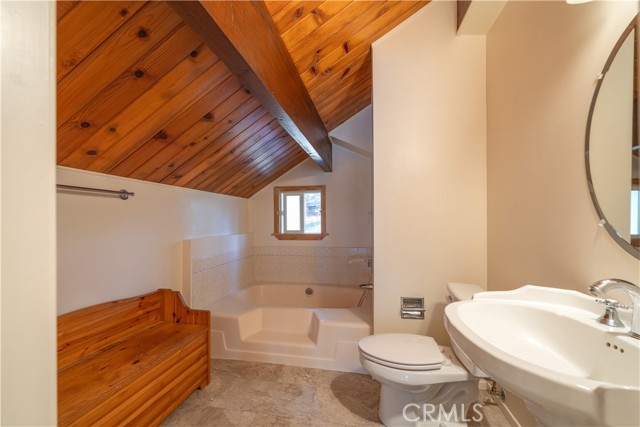 Detail Gallery Image 28 of 45 For 136 Round Dr, Big Bear Lake,  CA 92315 - 3 Beds | 1/1 Baths