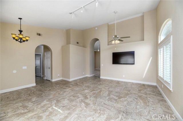 Detail Gallery Image 13 of 32 For 43240 Corte Almonte, Temecula,  CA 92592 - 3 Beds | 2 Baths