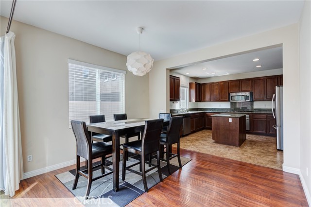 Detail Gallery Image 16 of 74 For 7679 Daphne, Chino,  CA 91708 - 3 Beds | 2/1 Baths