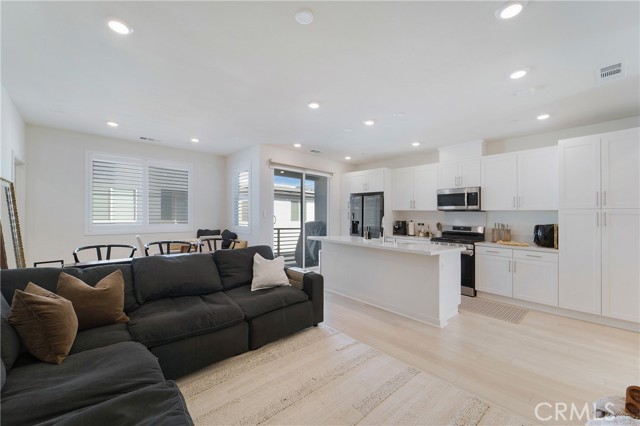 Detail Gallery Image 13 of 38 For 3640 S Allston Paseo #3,  Ontario,  CA 91761 - 1 Beds | 1/1 Baths