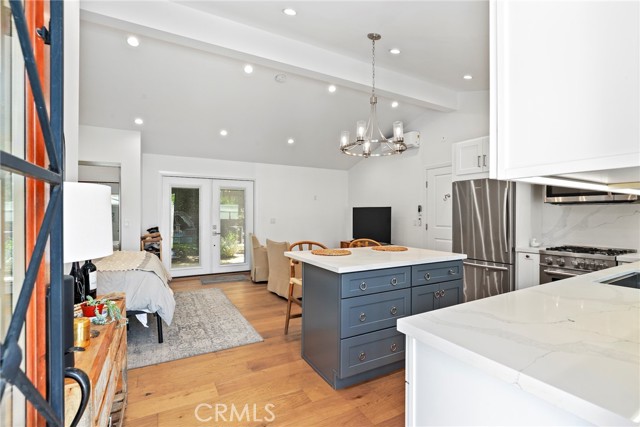 4855 Arcola Avenue, Toluca Lake CA: https://media.crmls.org/medias/7f808021-2593-4c8a-9a46-878c3da576ea.jpg
