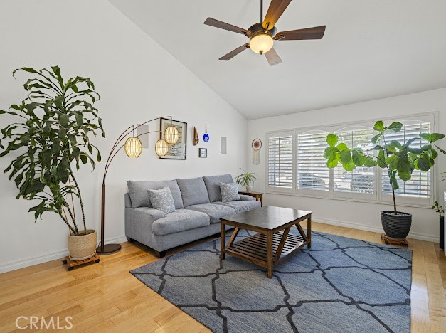 Detail Gallery Image 5 of 70 For 27214 Corry Pl, Saugus,  CA 91350 - 4 Beds | 2 Baths