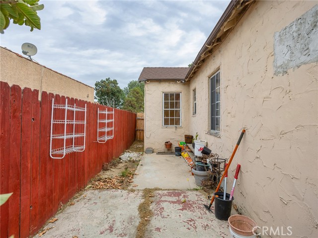 Detail Gallery Image 33 of 44 For 623 S Hillview Ave, Los Angeles,  CA 90022 - 2 Beds | 1 Baths