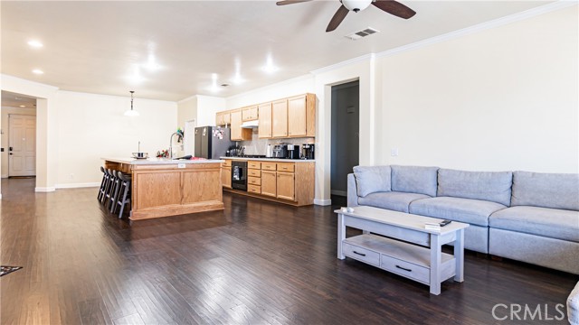 Detail Gallery Image 8 of 23 For 12936 Tehachapi, Hesperia,  CA 92344 - 4 Beds | 2 Baths