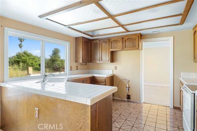 Detail Gallery Image 16 of 50 For 6702 Sherwood Dr, La Verne,  CA 91750 - 4 Beds | 2/1 Baths