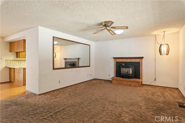 Detail Gallery Image 6 of 36 For 977 Sixth St, Lakeport,  CA 95453 - 2 Beds | 2 Baths