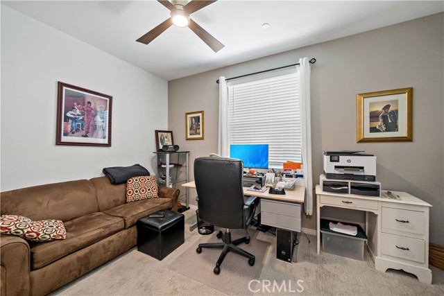 15210 Horizon Street, Fontana CA: https://media.crmls.org/medias/7f83af0b-b60a-4938-978a-67ec2932e772.jpg