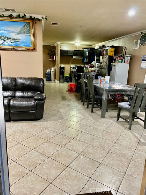 1149 E 49th Street, Los Angeles, CA, 90011 1149 E 49th Street, Los Angeles, CA, 90011