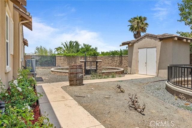 Detail Gallery Image 8 of 11 For 1180 Cleveland, Corona,  CA 92881 - 6 Beds | 3/1 Baths