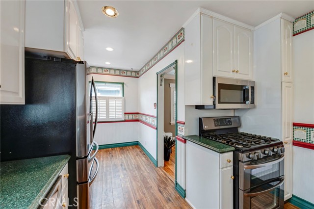 Detail Gallery Image 12 of 44 For 6034 Pepperwood, Lakewood,  CA 90712 - 3 Beds | 2 Baths