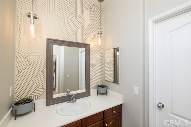 Detail Gallery Image 25 of 40 For 37 La Salle Ln, Ladera Ranch,  CA 92694 - 5 Beds | 2/1 Baths