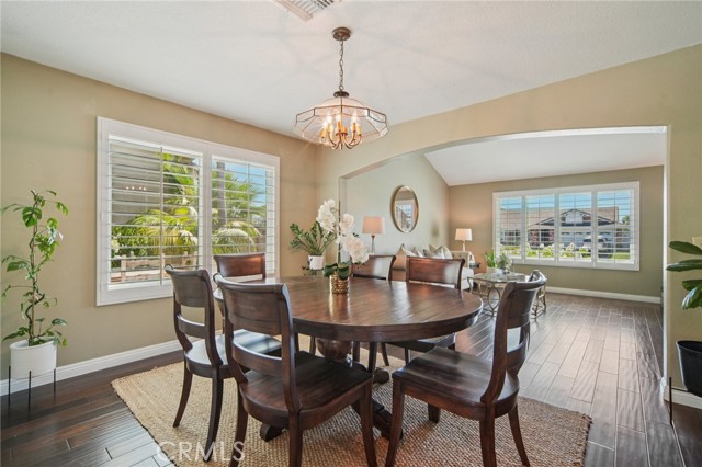 Detail Gallery Image 7 of 58 For 21159 via Noriega, Yorba Linda,  CA 92887 - 4 Beds | 3 Baths