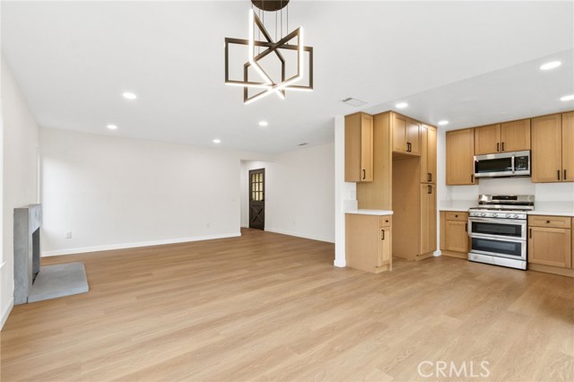 Detail Gallery Image 7 of 27 For 9152 Jersey, Riverside,  CA 92503 - 4 Beds | 2 Baths