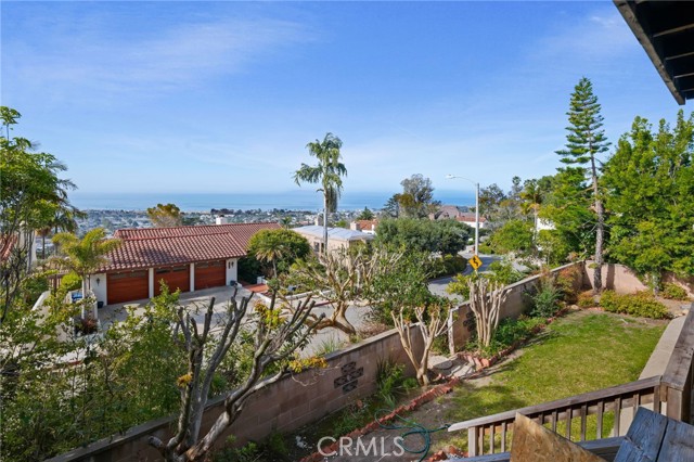 1806 Sunset Drive, Ventura CA: https://media.crmls.org/medias/7f891a04-706c-447d-9b50-d08c93695a2d.jpg